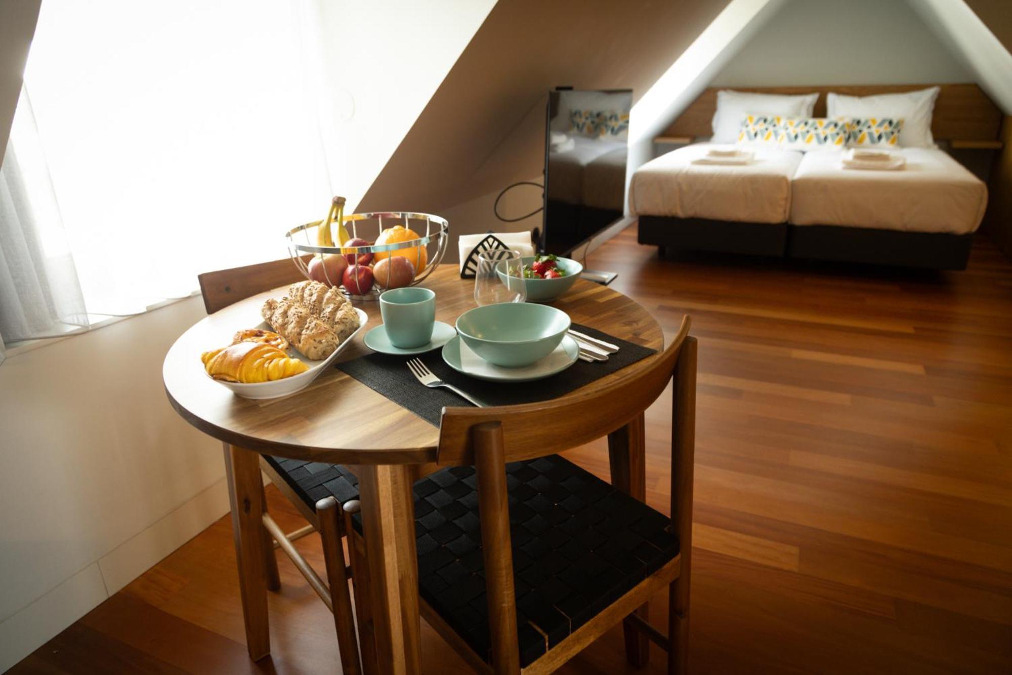 Fervenca Suites Vila Nova de Gaia Exteriör bild