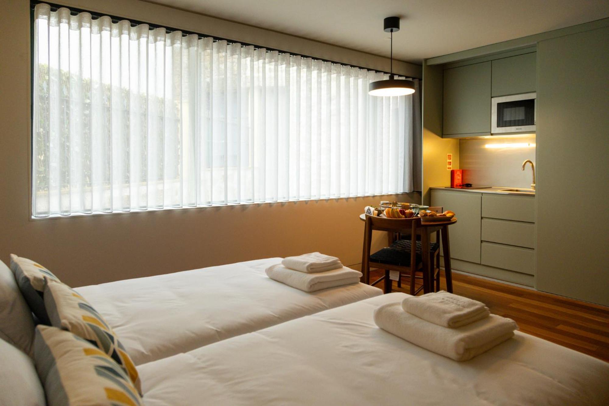 Fervenca Suites Vila Nova de Gaia Exteriör bild