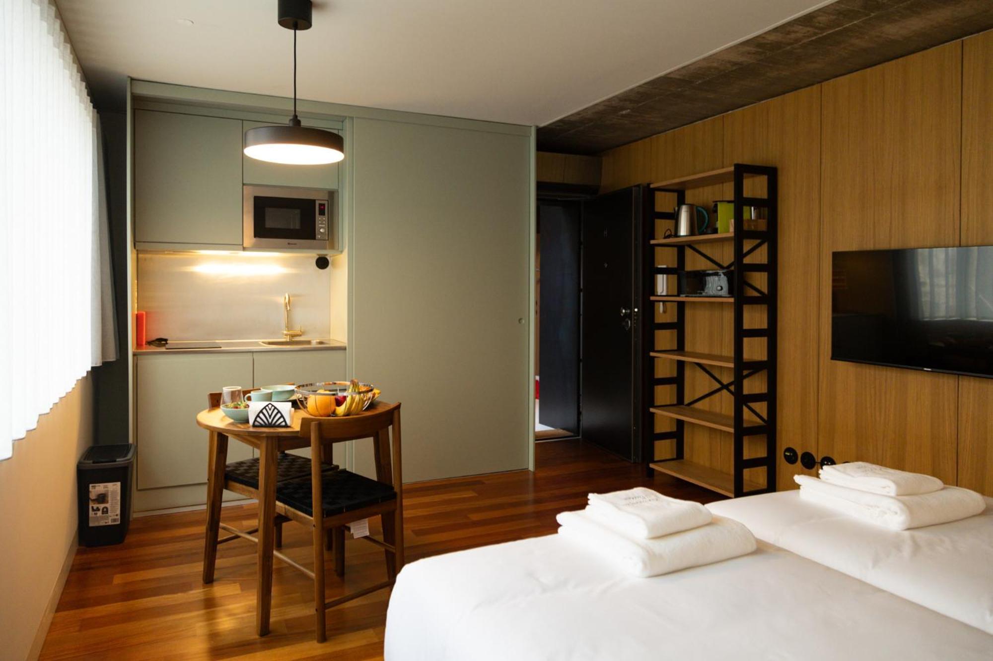 Fervenca Suites Vila Nova de Gaia Exteriör bild