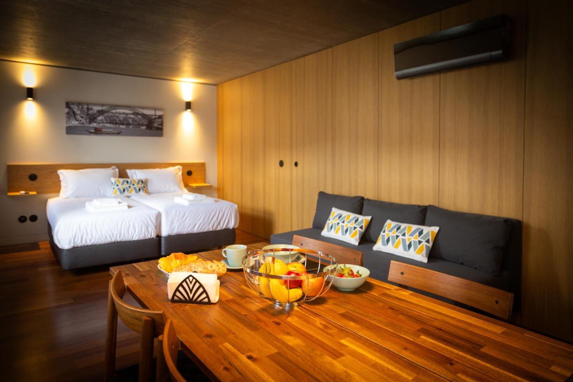 Fervenca Suites Vila Nova de Gaia Exteriör bild
